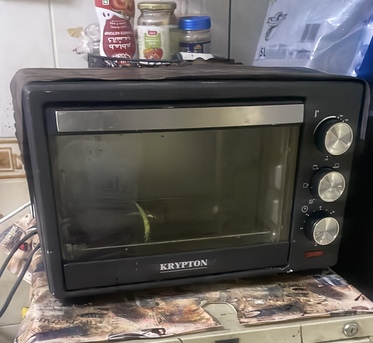 SAR 200,  Gas Cooking Range+Oven photo 2