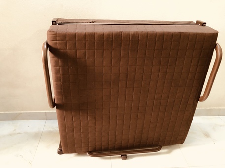 SAR 300,  Portable Bed photo 1