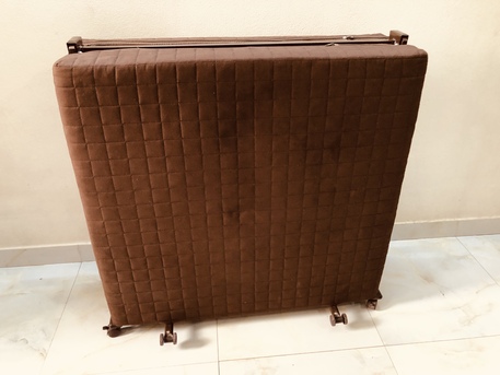 SAR 300,  Portable Bed photo 2