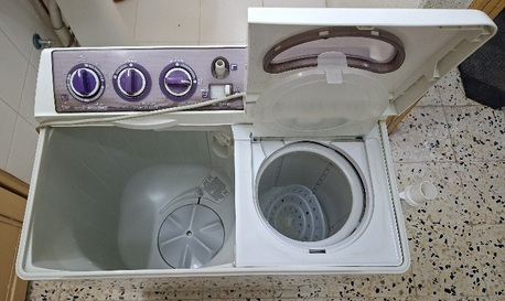 SAR 300,  Household Items For Sale photo 2