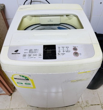 SAR 600,  Samsung Washing Machine Top Load Fully Automatic 6KG photo 1