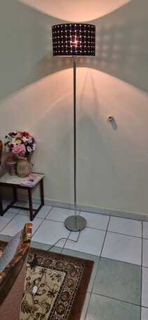 SAR 115,  Modern Floor Lamp For Sale – Elegant & Stylish! photo 1
