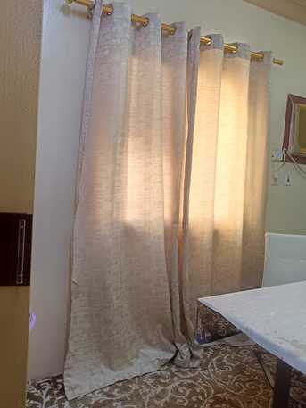 SAR 100,  Curtain And Accessories photo 2