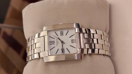 SAR 950,  Tissot Watch For Men Original Swiss Made photo 1