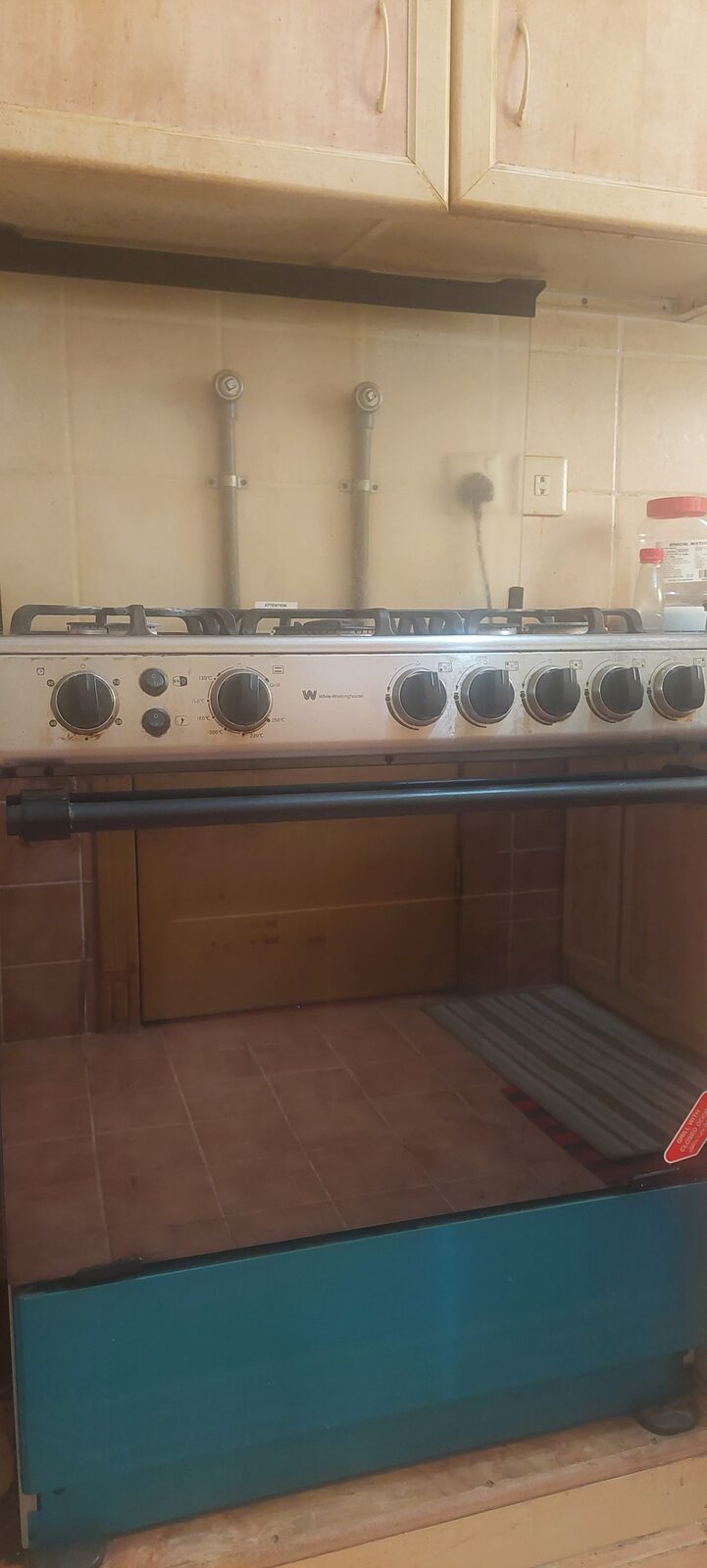 SAR 900,  Cooking Range For URGENT Sale