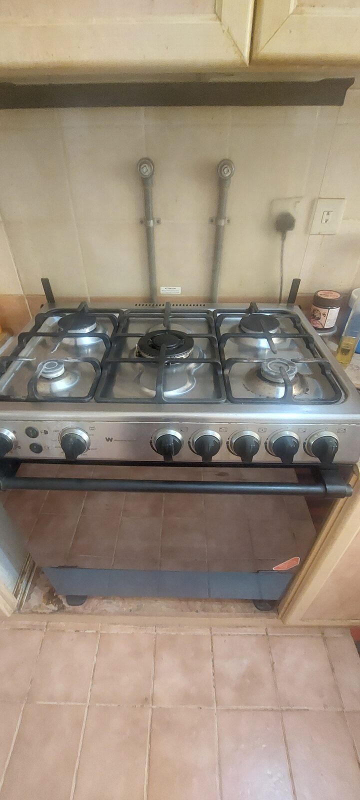 SAR 900,  Cooking Range For URGENT Sale photo 2