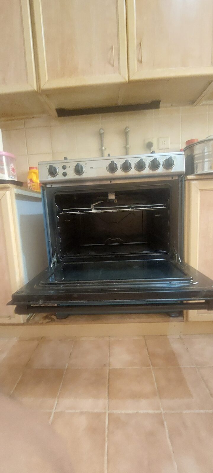 SAR 900,  Cooking Range For URGENT Sale photo 3