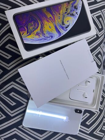IPhone XS MAX 512 GB 100%  Original Condition NEAT& AND  & CLEAN  New Unbox From Jareer photo 2