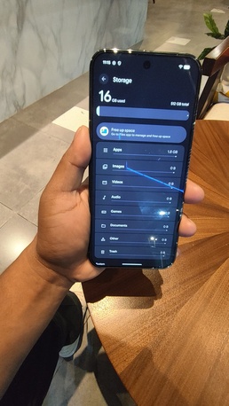 SAR 2700,  Google Pixel 9xl 512gb photo 2