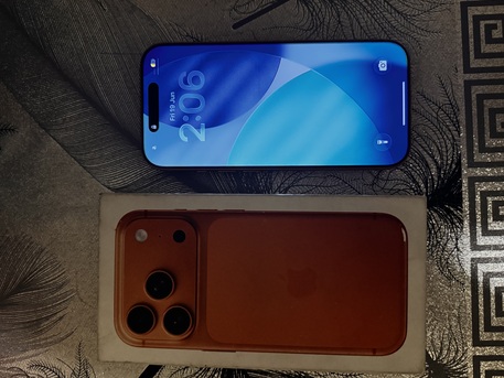 SAR 4300,  IPhone 17 Pro 100% Battery Health photo 2