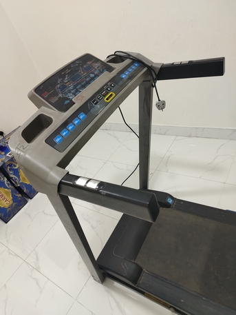 SAR 800,  Treadmill TM 1020 Strength Master photo 1