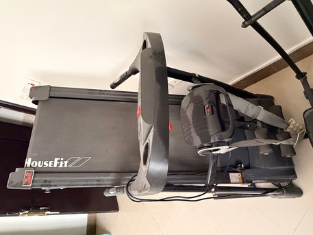 SAR 1200,  Treadmill With Massager, Cycle For SALE (0540701176) photo 3