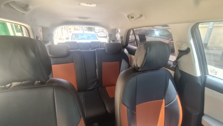 SAR 3000,  Suv 7 Seater For Rent photo 3