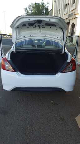 SAR 26500,  NISSAN SUNNY 1.5 MODEL : Automatic   2018 KM : 210000 COLOUR : WHITE photo 3