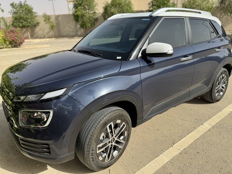 SAR 55000,  Hyundai Venue,  2024,  Automatic,  31000 KM,   1.0 Turbo,  For Sale Or Waiver photo 3