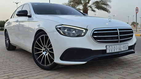 SAR 152000,  Mercedes-Benz E-Class,  2023,  Automatic,  46000 KM,   E200 Facelift In Great Condition photo 1