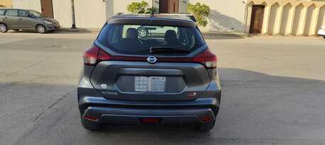 SAR 40000,  Nissan Kicks,  2022,  Automatic,  116000 KM,  ,  Model , 116,000 Km photo 3