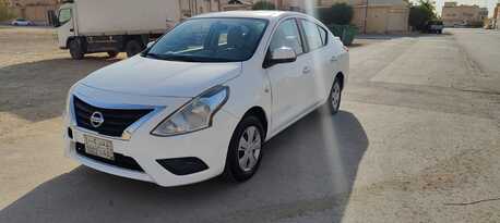 SAR 26000,  Nissan Sunny,  2020,  Automatic,  148000 KM,    Model  148,000 Km photo 2