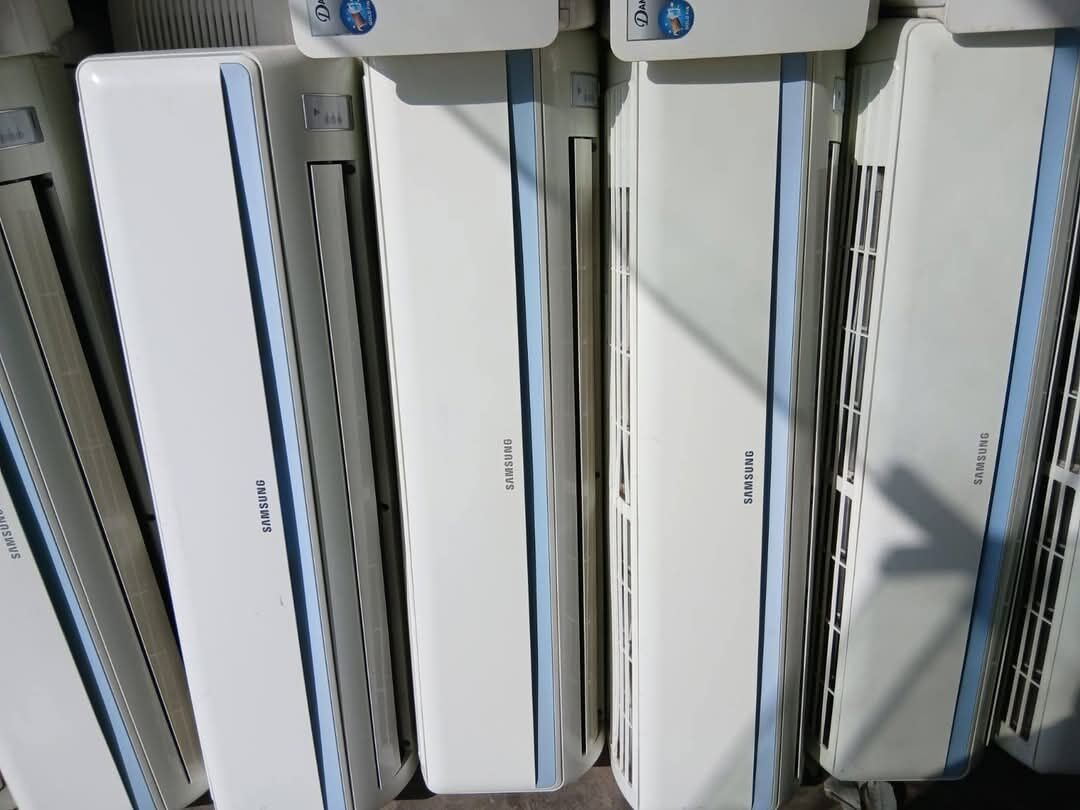 SAR 300,  Window & Split AC Available For Exchange Or Sale. photo 2