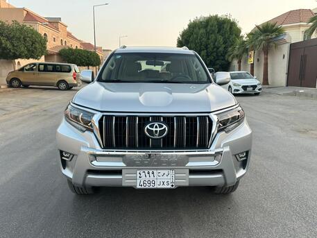 SAR 150000,  Toyota Land Cruiser Pradon TX-L With V6,  2023,  Automatic,  31000 KM,  20223  Sunroof 4x4 Good Price For Sales (1st Owner) photo 1