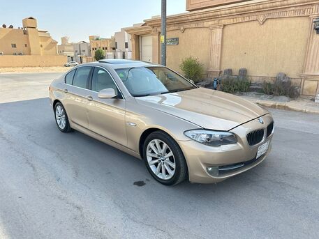 SAR 40000,  BMW 523i,  2011,  Automatic,  129000 KM,    Fully Loaded With Sunroof For Sales (Accident Free) N Low Odo photo 1