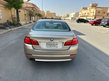 SAR 40000,  BMW 523i,  2011,  Automatic,  129000 KM,    Fully Loaded With Sunroof For Sales (Accident Free) N Low Odo photo 2