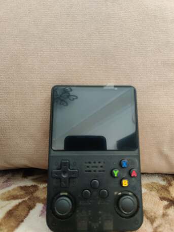 SAR 150,  R36S Handheld Gaming Console photo 3