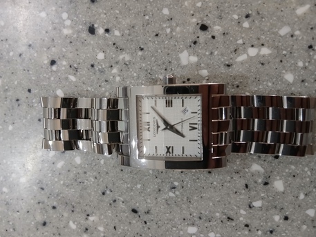 SAR 3000,  Brand New (Un-used) Longines & Omega Seamaster Watches For Sale photo 3
