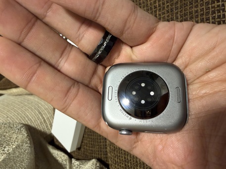 SAR 1200,  Apple Watch Series 11 photo 3