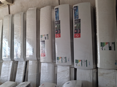 SELLING AND  TYPES OF USED AIR CONDITIONER WINDOW AND SPLIT AIR CONDITIONER HAVE WARRANTY photo 1