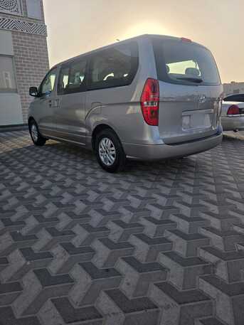 Hyundai H1 photo 3