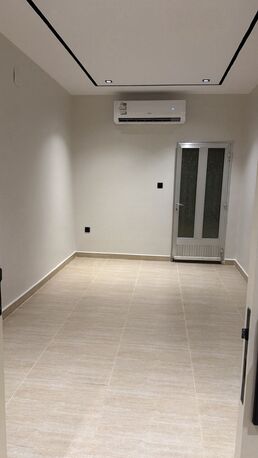 SAR 35000/year,  2 BR,  75 Sq. Meter,  Apartment In Malaz For Rent photo 2