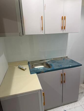 SAR 16000130/year,  2 BR,  50 Sq. Meter,  Studio Room & 2 BHK Available In Khalidiyah 2 Room Available ( Salah photo 2