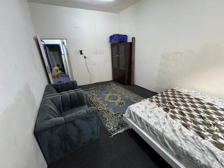 SAR 2250/month,  2 BHK, Furnished Flat Available For A Family Or Working Women Very Near (Metro) Blue Line. photo 2