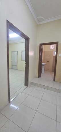SAR 15000/year,  2 BR,  Neat And Clean Family Flat For Rent Near Of Al Haram photo 2