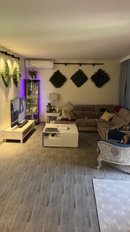 SAR 75000/year,  2 BR,  Beautiful 2BHK In Compound, Furnished