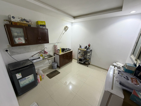 SAR 1450/month,  Furnished,  For Decent Bachelors - Furnished Room With Shared Kitchen Facility In Apartment 1450/M photo 2