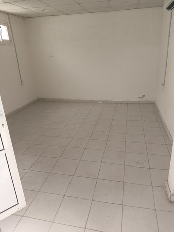 1 BR,  1 BHK Flat- Roof photo 1