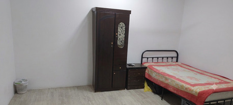 SAR 1000/month,  1 BR,  Single Room For Rent (semi Furnished) photo 2