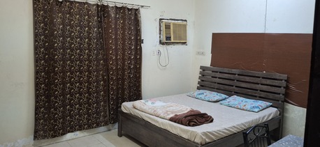 SAR 800/month,  1 BR,  500 Sq. Feet,  Executive Room With Hall For Two Person In Two Bedroom Flat photo 1