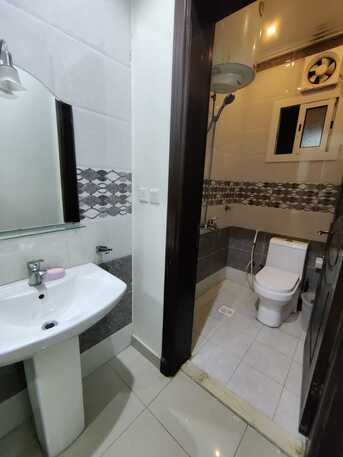 SAR 3000/month,  3 BR,  350 Sq. Meter,  Fully Furnished 3 Bedroom Apartment For Rent In Baghdadiya Al Gharbyia, Jeddah photo 3
