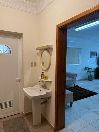 1 BR,  Furnished Room/1100 Per Month /High Speed Internet/Executive Bachelor Accomodation