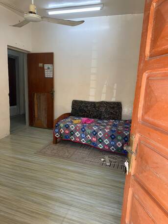 SAR 1200,  1200/ SAR Per Month Old Building Middle Class Family Water 24 Hour photo 1