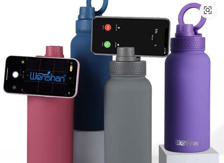 750ml Stainless Steel Water Bottle With Magnetic Lid Phone Holder photo 2