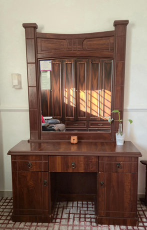 3-Piece Wooden Bedroom Set – Great Deal! photo 1