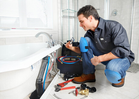 Professional Plumber Waterheater Service