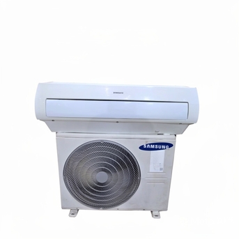 SAR 800,  Selling A Samsung 1.5 Ton Split Air Conditioner In Excellent Working Condition photo 1