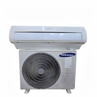 SAR 800,  Selling A Samsung 1.5 Ton Split Air Conditioner In Excellent Working Condition photo 2