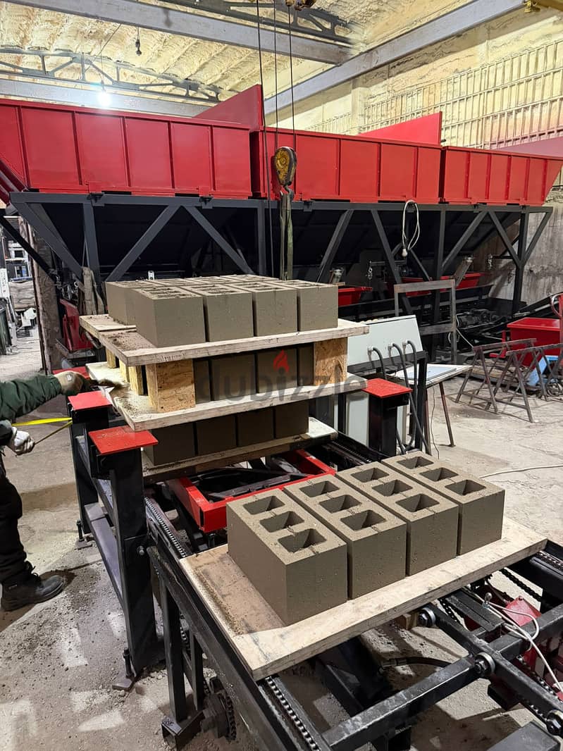 Vibropress for the production of building blocks, paving slab, borders photo 2