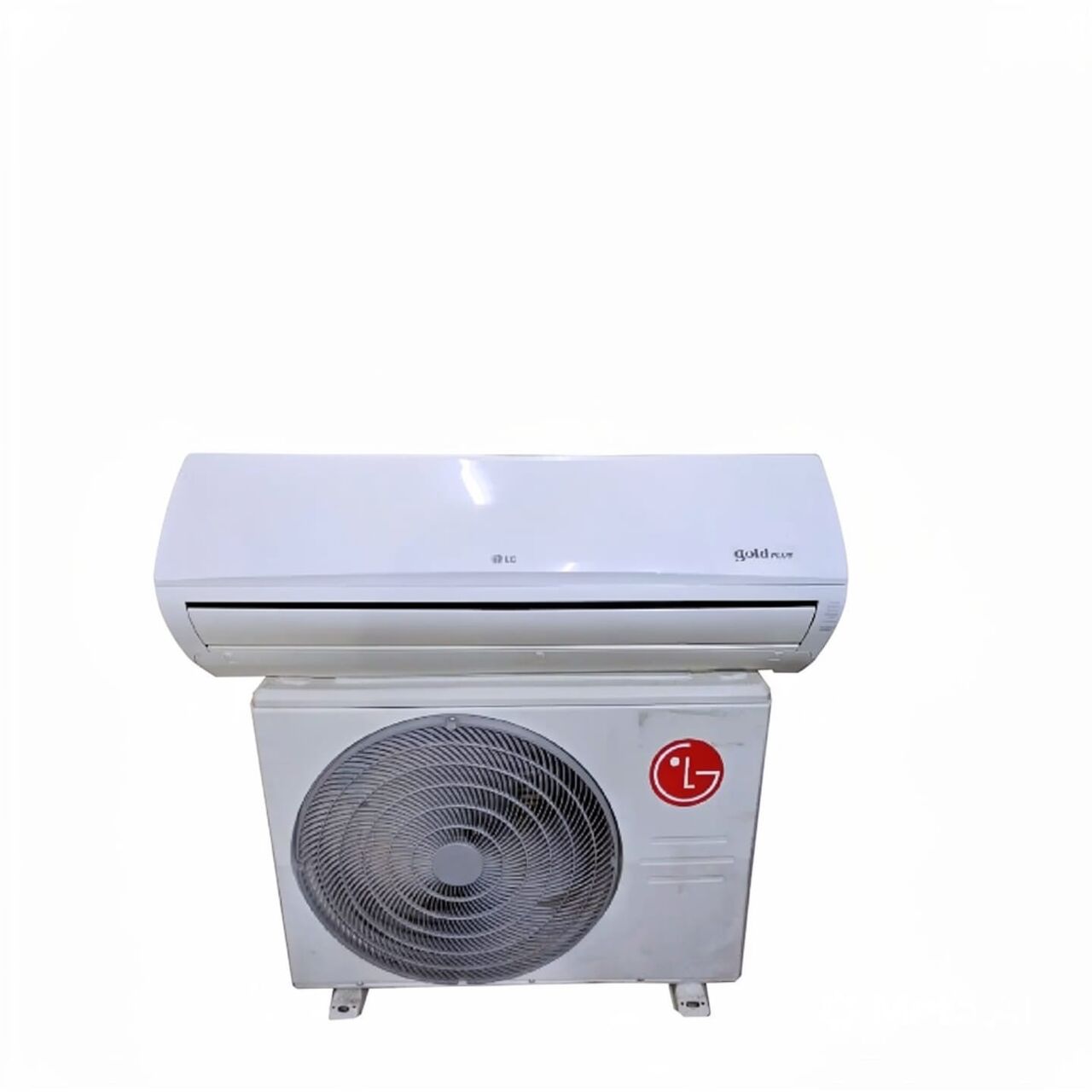 SAR 800,  Lg Split Air Conditioner (1.5 Ton & 2 Ton) – Same As New Condition